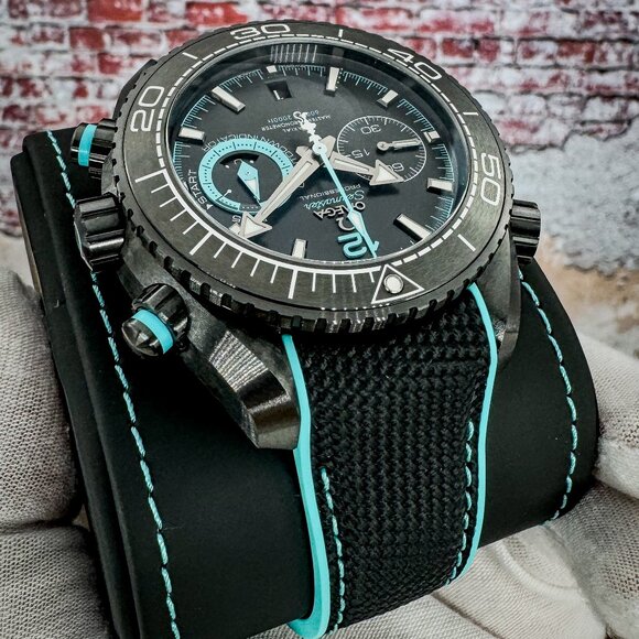 Omega Seamaster Planet Ocean ETNZ Limited Edition Black Ceramic - FULL SET - Picture 13 of 15